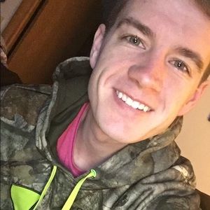 Meet your Posher, Adam